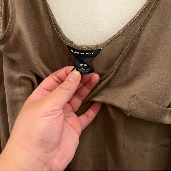 Sleeveless Tank Top (X-Small) - Picture 4 of 5